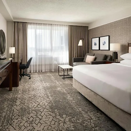 Sheraton Cavalier Saskatoon Hotel Exterior photo